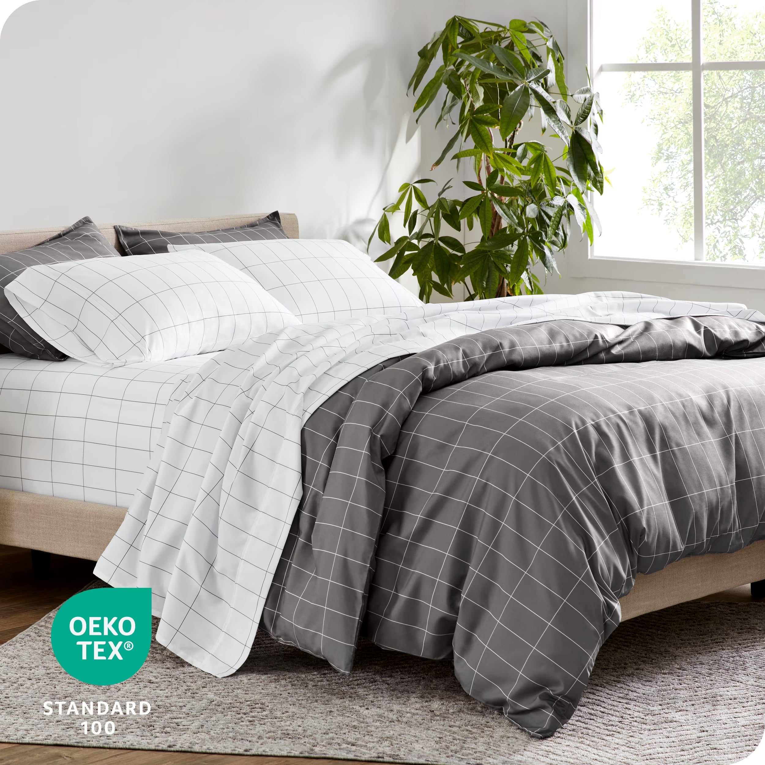 Luxury Duvet Cover and Sham Set - Premium 1800 Collection - Ultra-Soft - Oversized Queen, Grid - Gray/White, 3-Pieces